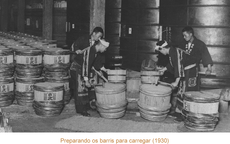 Preparando os barris para carregar (1930)